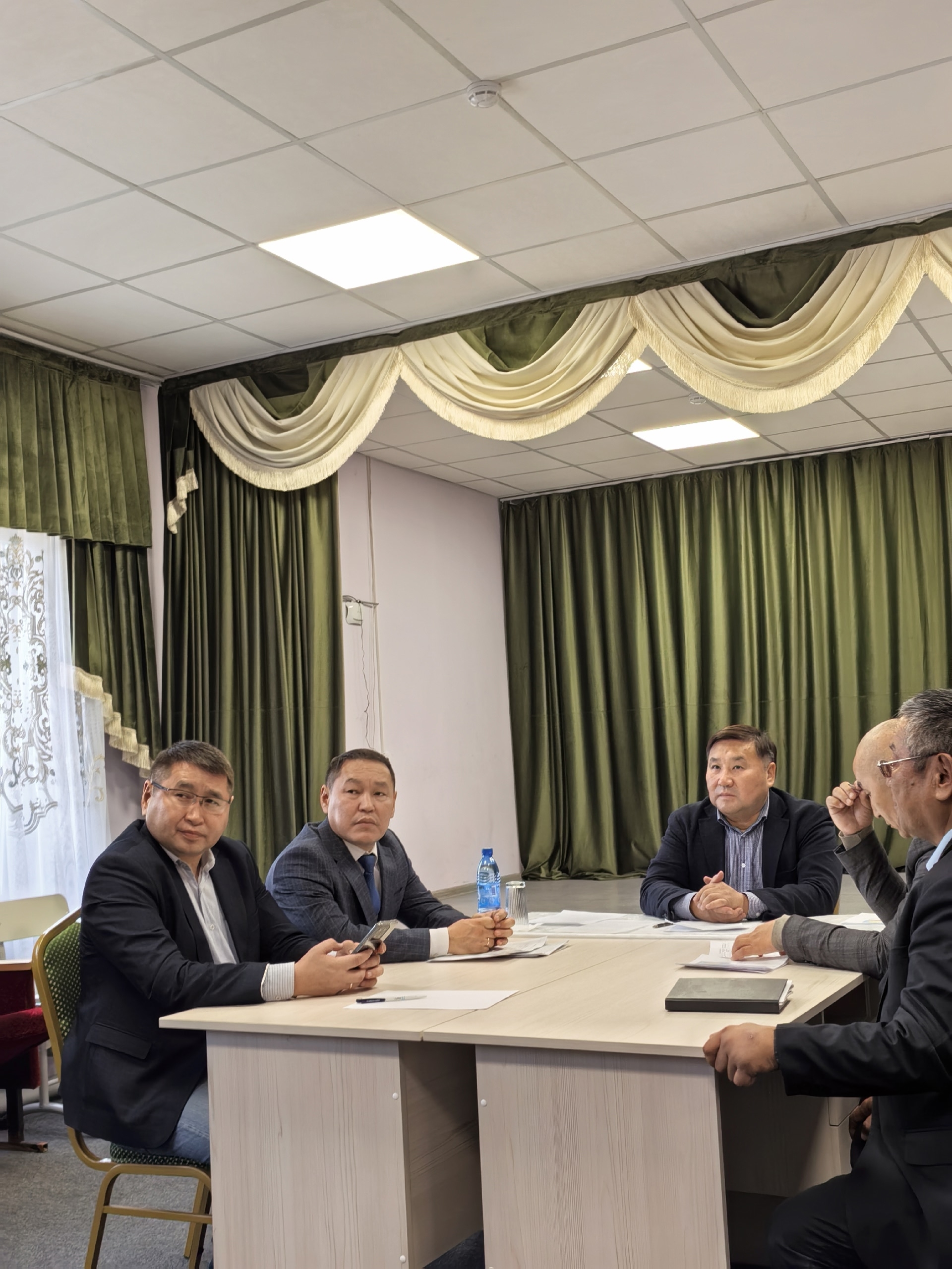 Акцент на развитие: Глава Тувы в Тес-Хемском кожууне Акцент на развитие: Глава Тувы в Тес-Хемском кожууне