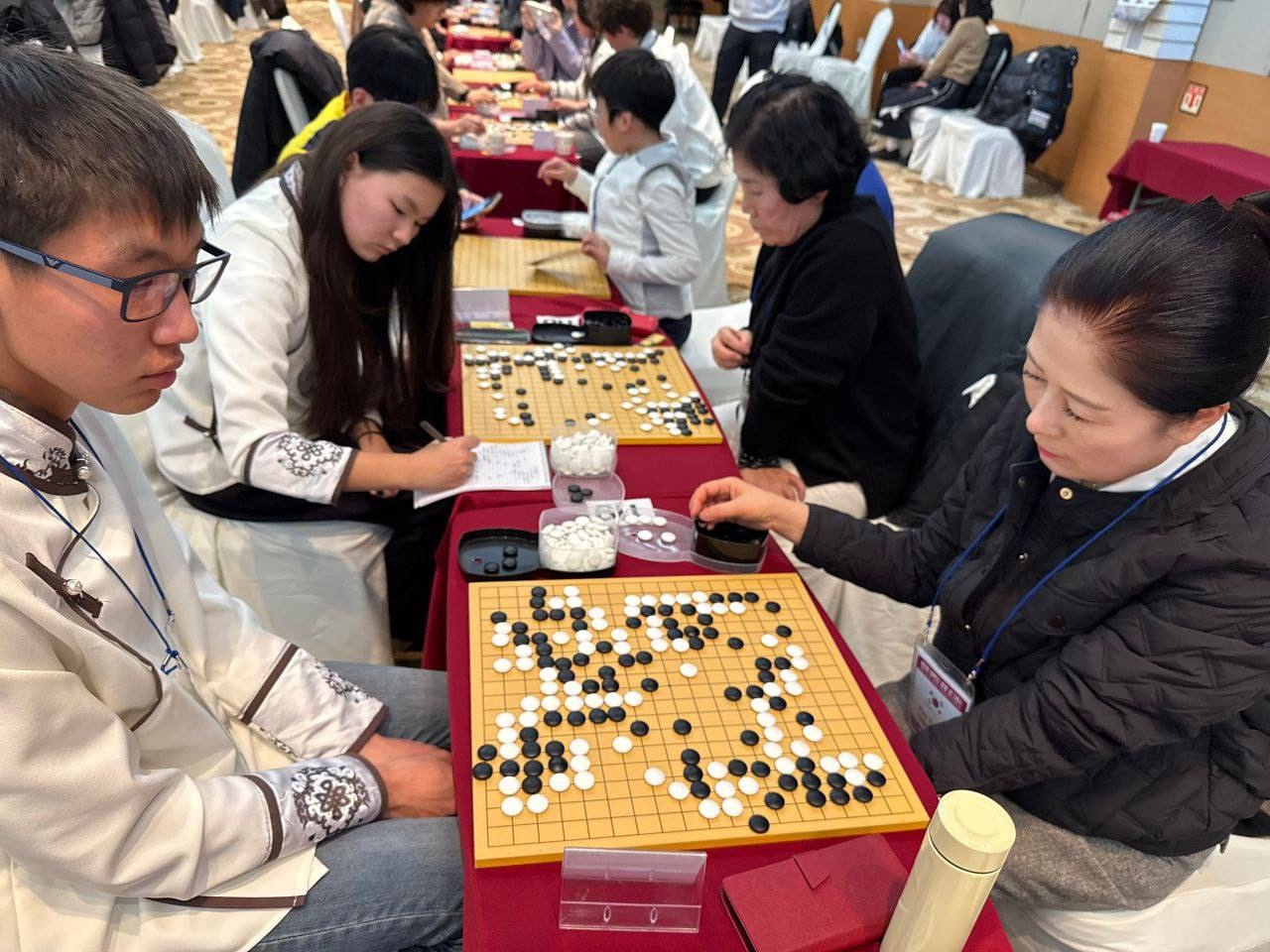 От всей души поздравляю нашу сборную по го (бадук) с блестящим выступлением на Втором международном конгрессе в Южной Корее, который собрал свыше 300 спортсменов из 10 стран мира