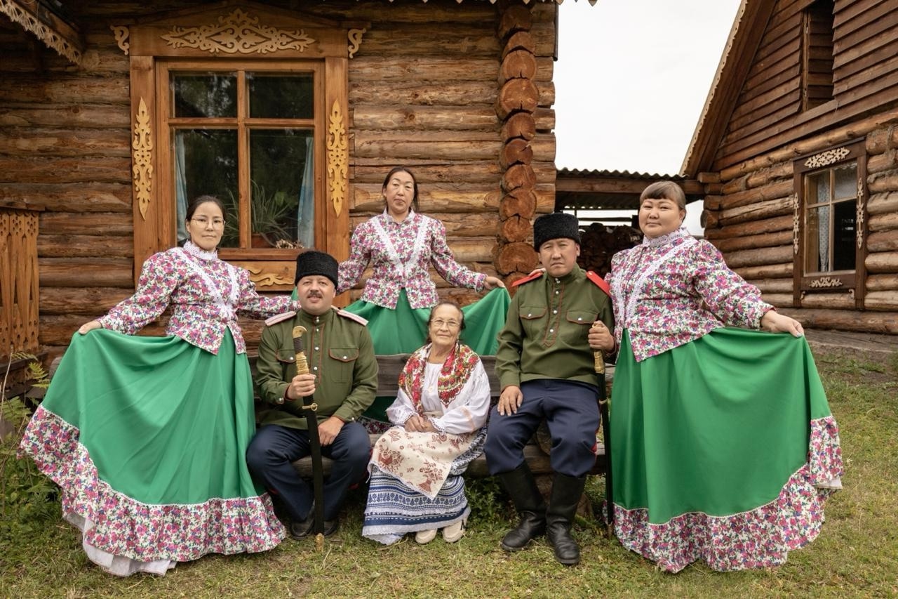 Сегодня мы начинаем публиковать истории возникновения сельских поселений Кызылского кожууна. Сегодня мы начинаем публиковать истории возникновения сельских поселений Кызылского кожууна.