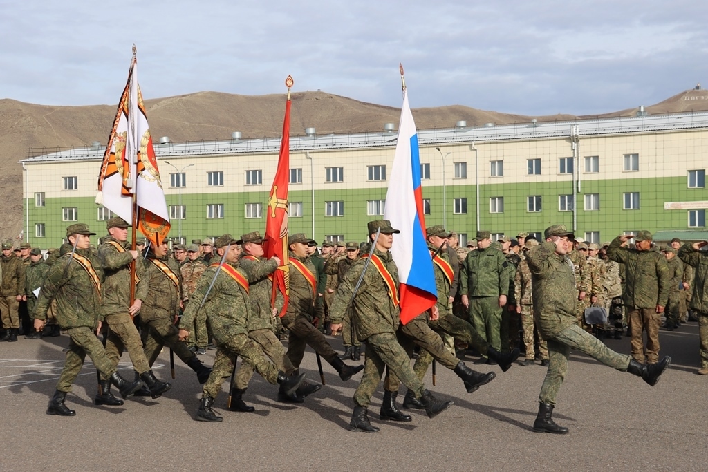 В воинской части Кызыла прошёл торжественный митинг в честь Дня Сухопутных войск В воинской части Кызыла прошёл торжественный митинг в честь Дня Сухопутных войск