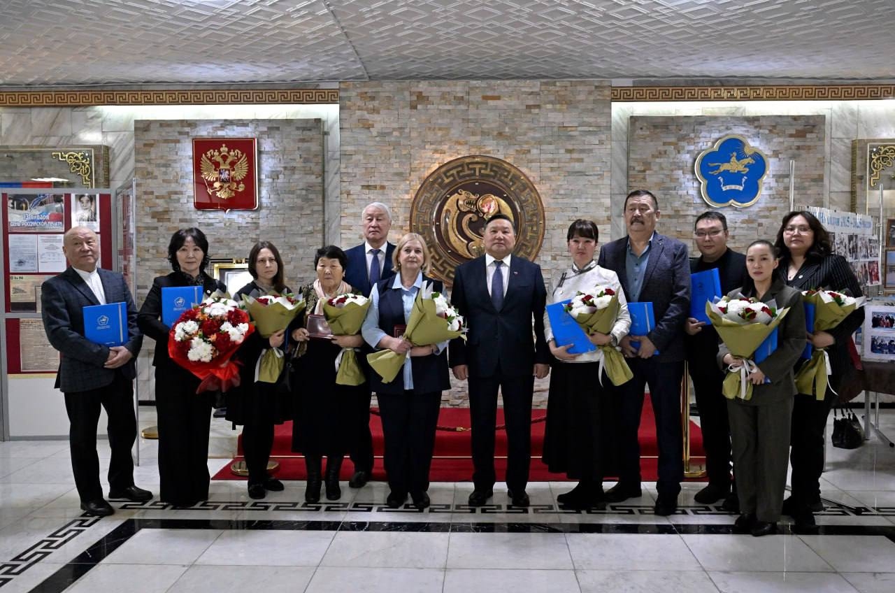 Сегодня, в День российской печати, мы говорим спасибо тем, кто делает важное дело для нашего региона - журналистам, редакторам, корреспондентам