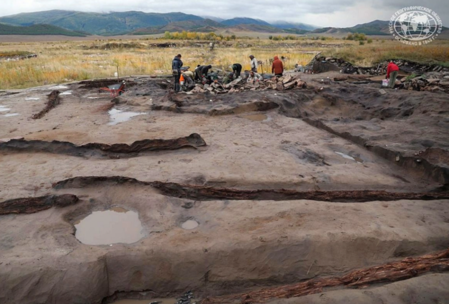 Вес камней на скифском кургане Тывы оказался огромным - ученые