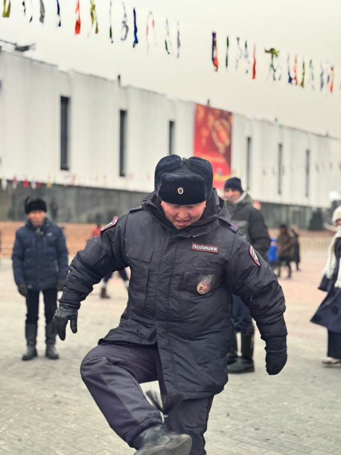 Во время празднования Шагаа сотрудник УМВД России по Кызылу занял призовое место в игре тевек