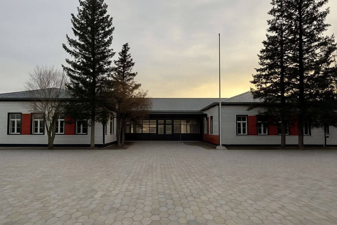Продолжаем работу по улучшению условий обучения наших детей. Завтра после капитального ремонта распахнет свои двери обновленная школа сумона Чыргаланды Тес-Хемского кожууна. Продолжаем работу по улучшению условий обучения наших детей. Завтра после капитального ремонта распахнет свои двери обновленная школа сумона Чыргаланды Тес-Хемского кожууна.
