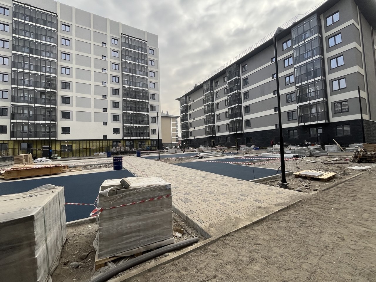 В Службу поступило извещение об окончании строительства, реконструкции объекта капитального строительства: «Многоквартирный жилой дом» по адресу: Республика Тыва, г. Кызыл, ул. Кечил-оола, 77. В Службу поступило извещение об окончании строительства, реконструкции объекта капитального строительства: «Многоквартирный жилой дом» по адресу: Республика Тыва, г. Кызыл, ул. Кечил-оола, 77.