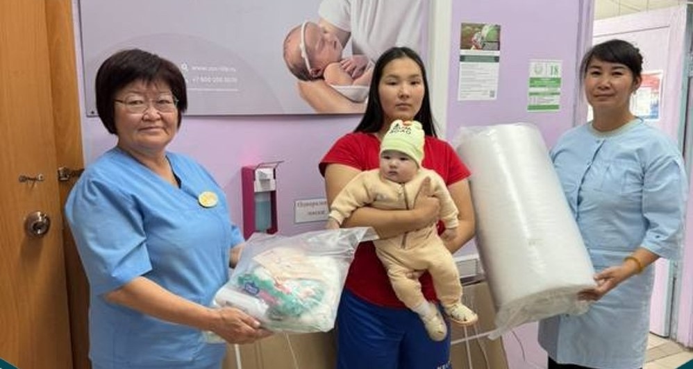 Эрзинская центральная больница — участник проекта по подаркам для новорожденных «Малышу Тувы» Эрзинская центральная больница — участник проекта по подаркам для новорожденных «Малышу Тувы»