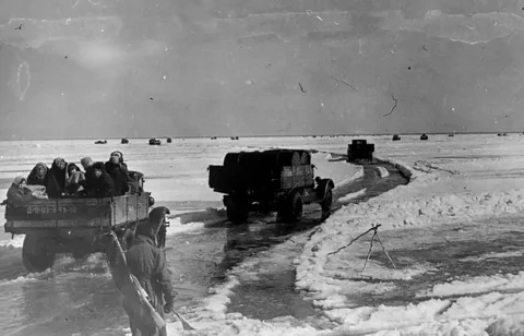 Здравствуйте, уважаемые читатели! Продолжаем нашу рубрику, посвященную 80-й годовщине Победы в Великой Отечественной войне 1941–1945 годов. В рамках этой серии у вас будет возможность проверить свои знания по историческим событиям тех лет.