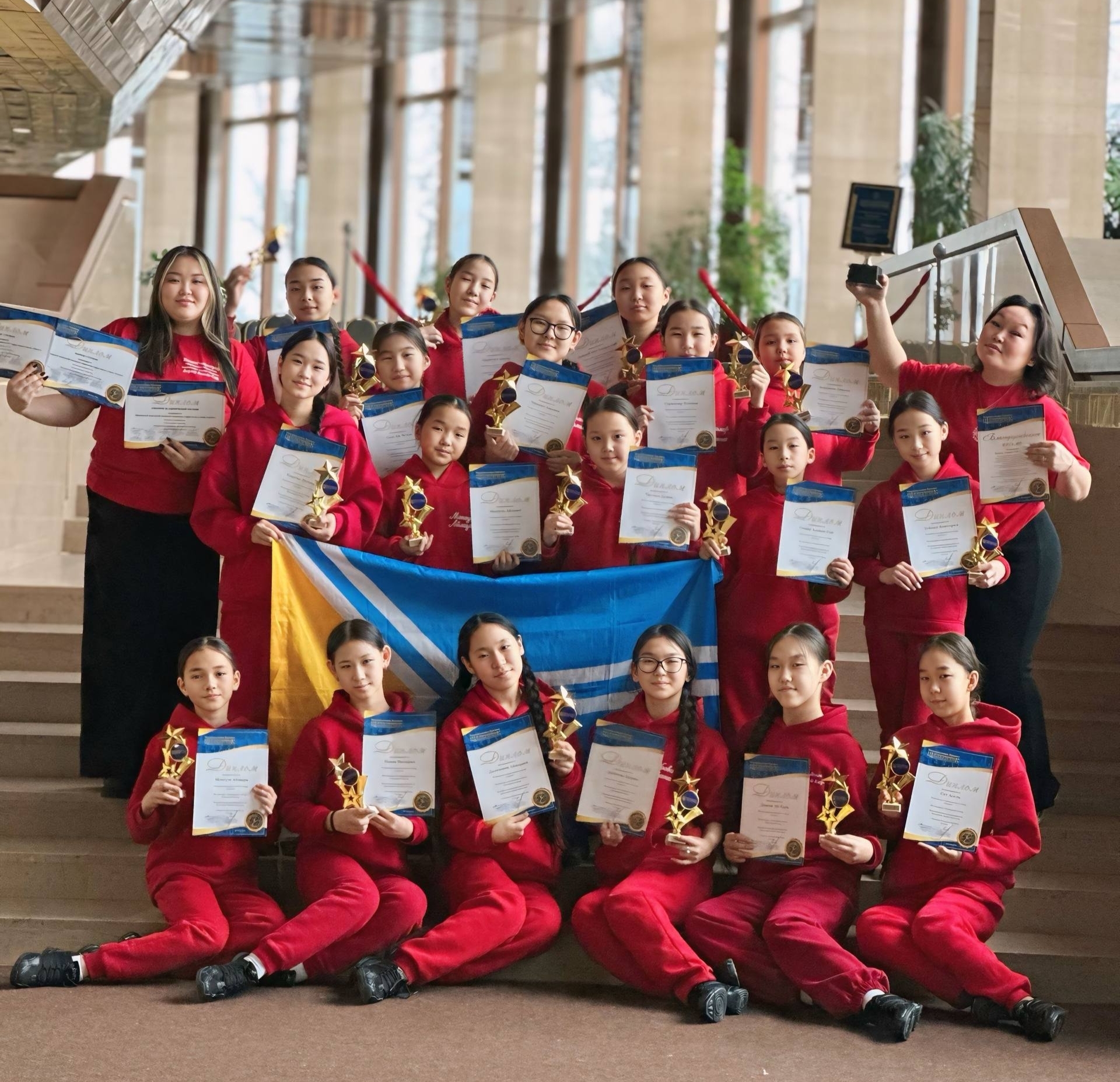 Танцевальный коллектив «Салгал» стал победителем Национальной телевизионной премии «Щелкунчик»