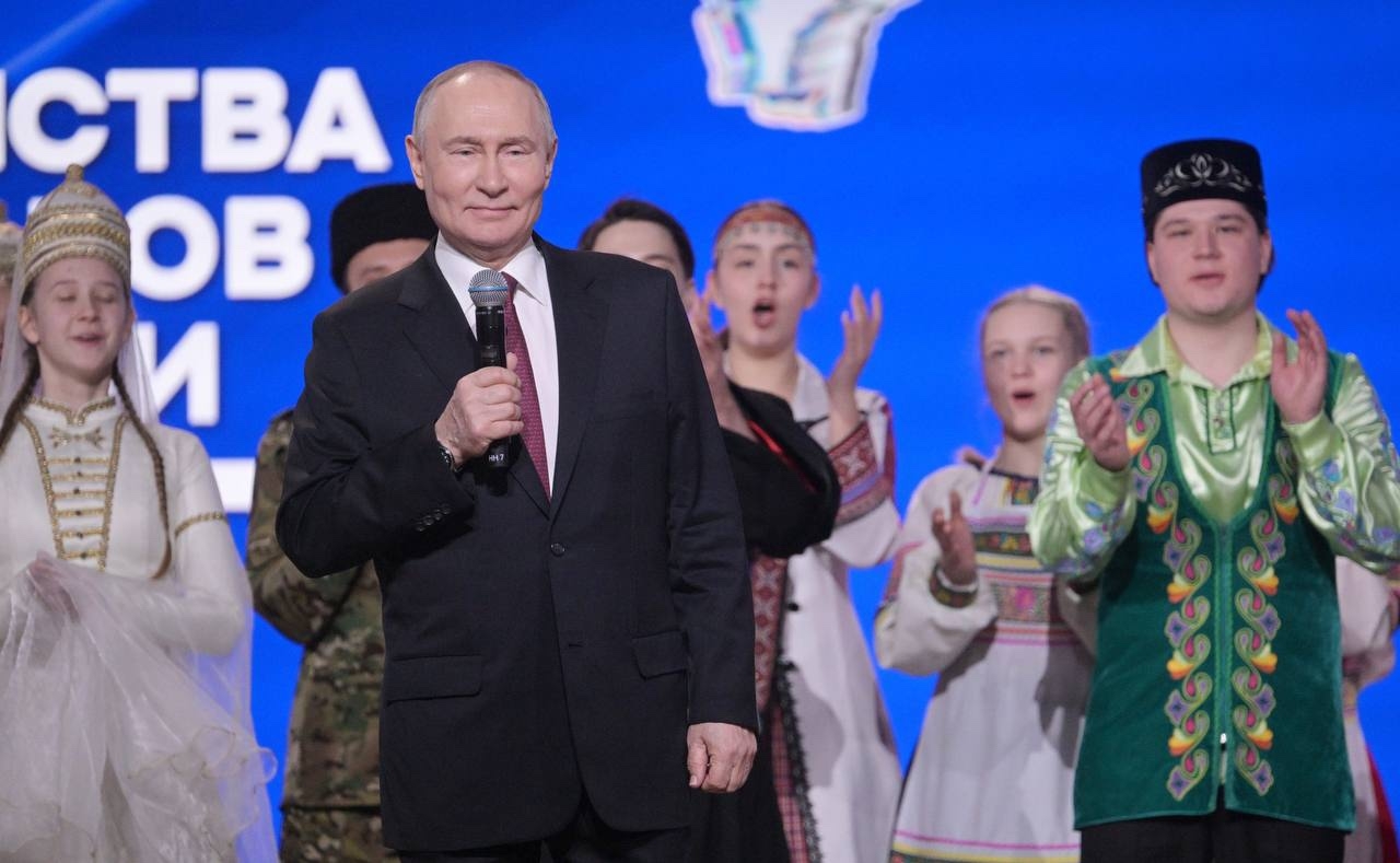 Владимир Владимирович Путин официально дал старт Году единства народов России