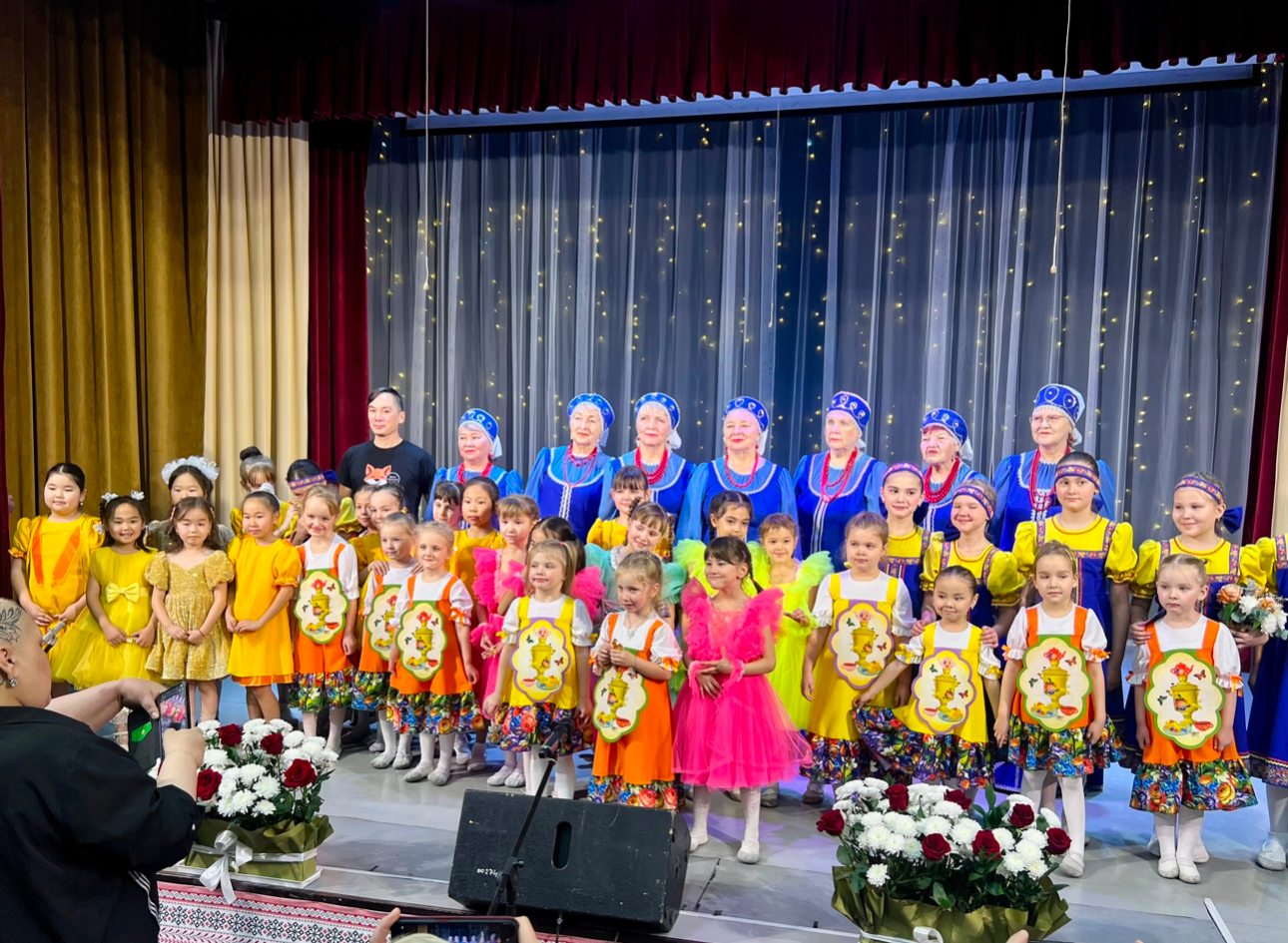 В Туве торжественно открыли XVI творческий сезон