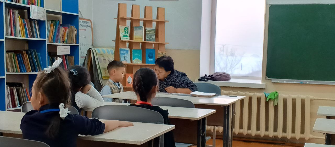 В Туве стартовал масштабный мониторинг уровня владения тувинским языком среди учащихся