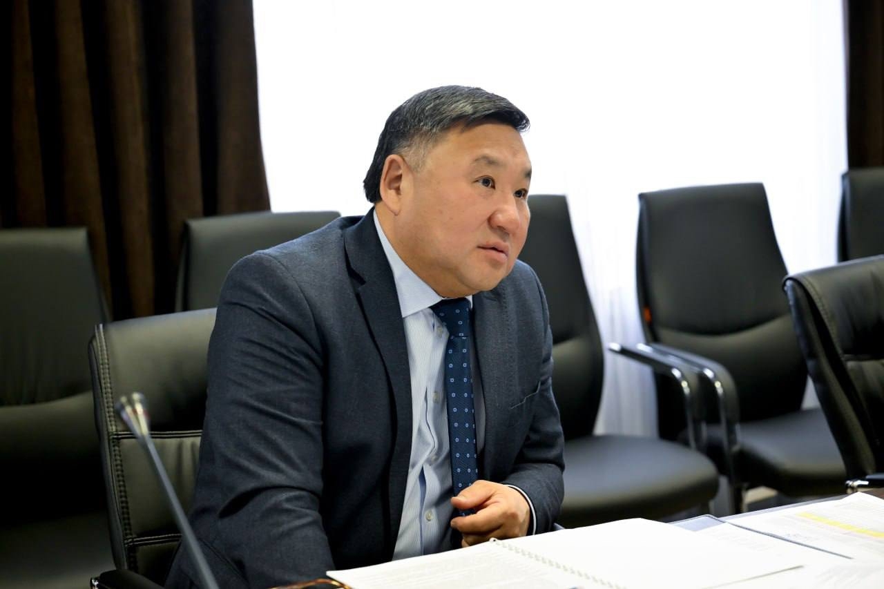 Провел очередное совещание в рамках подготовки к IV Международному буддийскому форуму