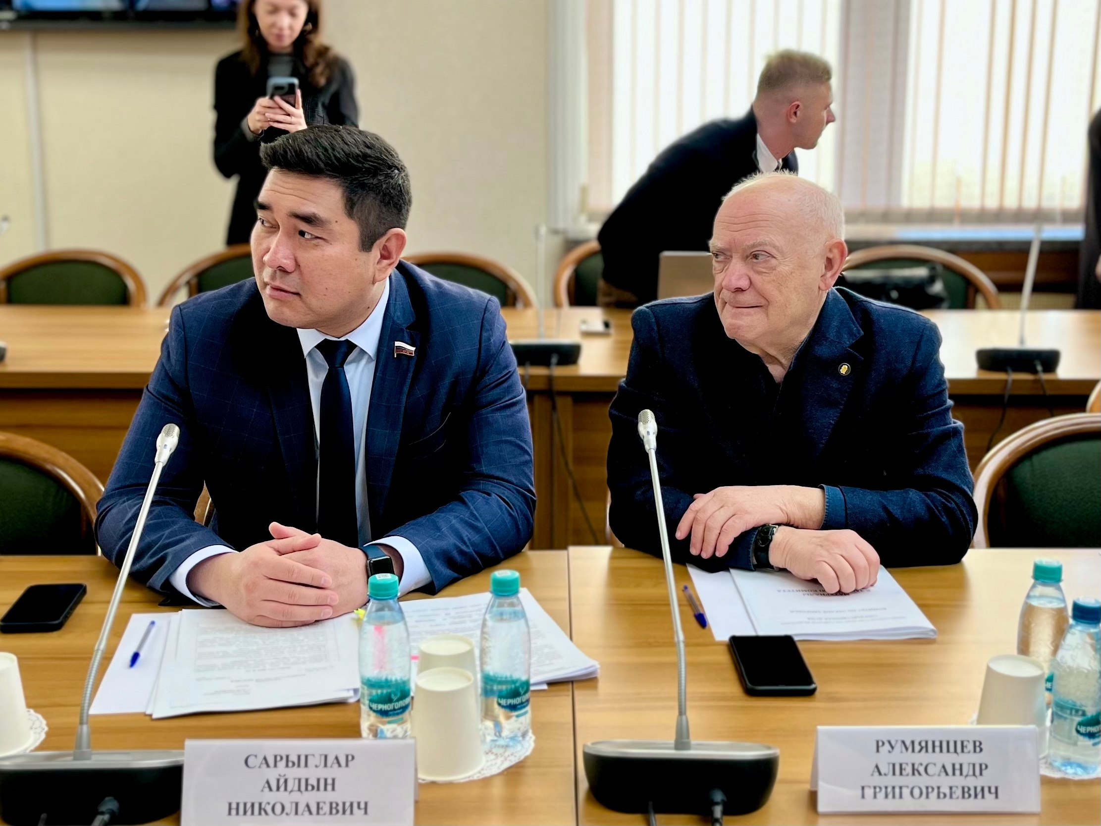 Сегодня на заседании комитета по охране здоровья рассмотрели и поддержали законопроект №1058336-8, направленный на совершенствование правового регулирования деятельности национальных медицинских исследовательских центров (НМИЦ).
