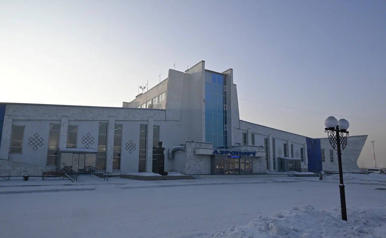 Глава Тувы поздравил работников гражданской авиации с профессиональным праздником