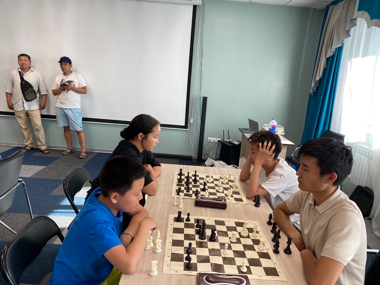 В Кызыле прошел турнир по шахматам среди юных спортсменов В Кызыле прошел турнир по шахматам среди юных спортсменов