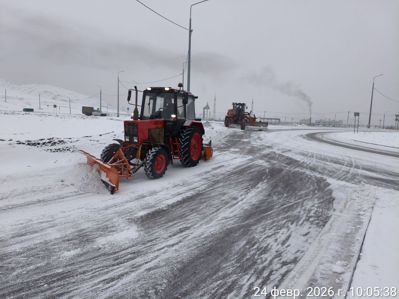 Дорожные службы Тувы очистили более 2 тыс. км дорог за сутки
