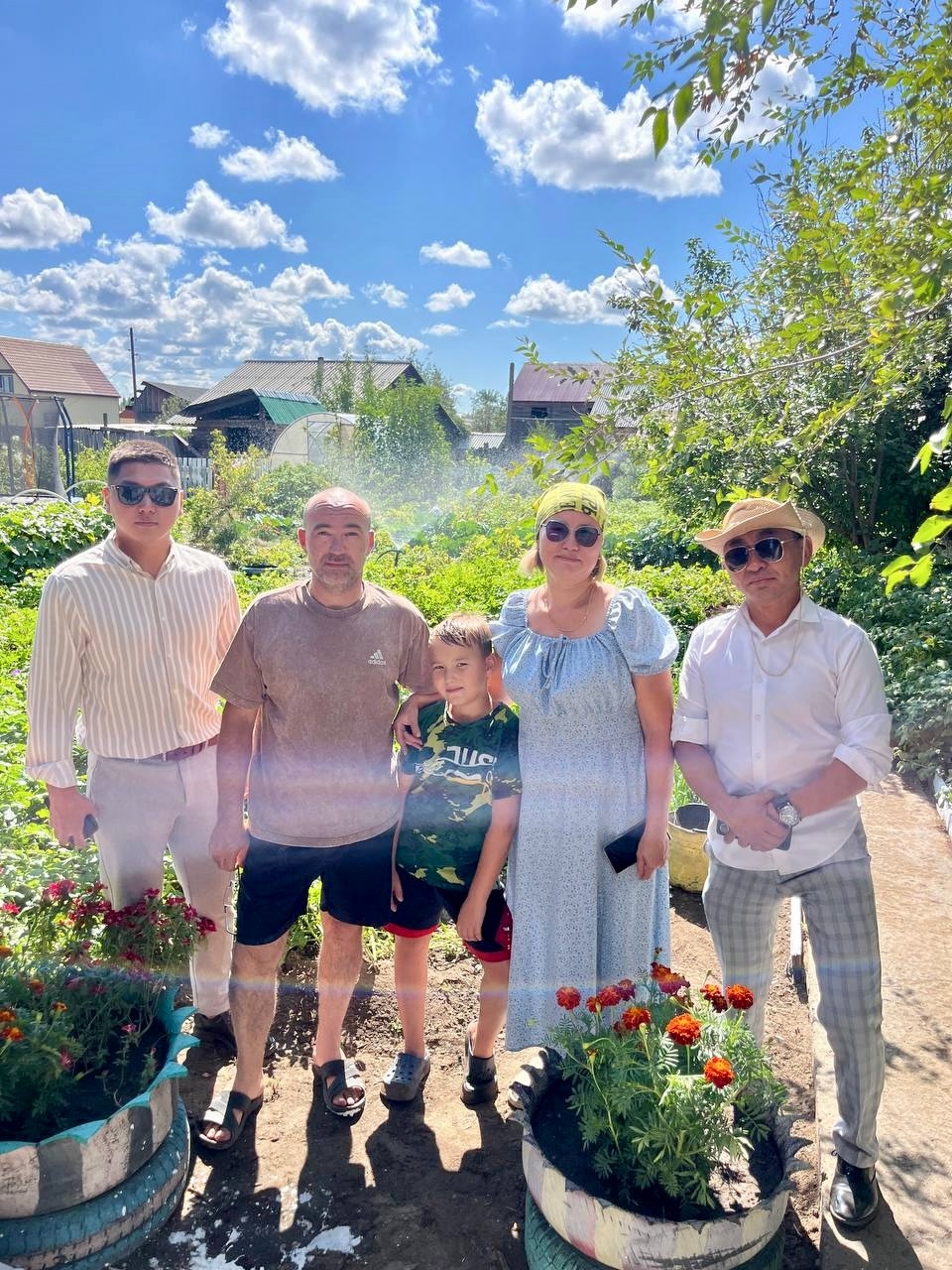 У СОСЕДА ТРАВА ЗЕЛЕНЕЕ: В КЫЗЫЛЕ В САМОМ РАЗГАРЕ КОНКУРС ОГОРОДНИКОВ У СОСЕДА ТРАВА ЗЕЛЕНЕЕ: В КЫЗЫЛЕ В САМОМ РАЗГАРЕ КОНКУРС ОГОРОДНИКОВ