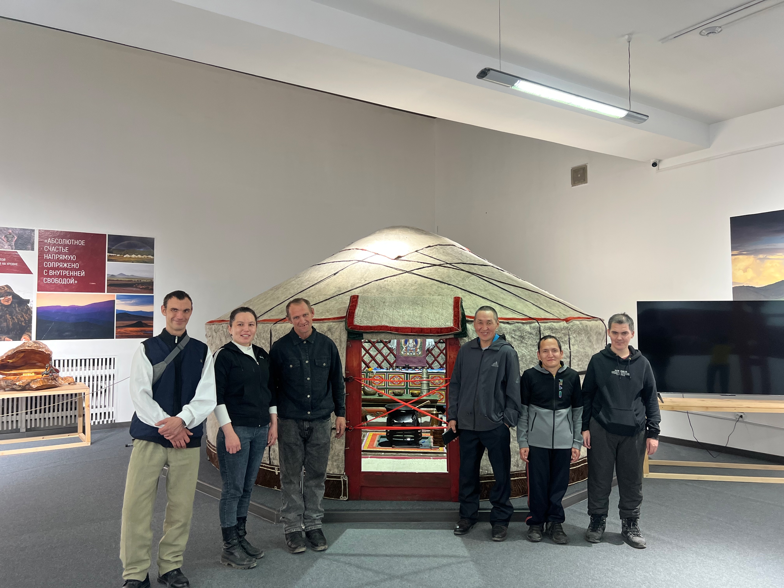 Подопечных Домов-интернатов Тувы учат самостоятельной жизни