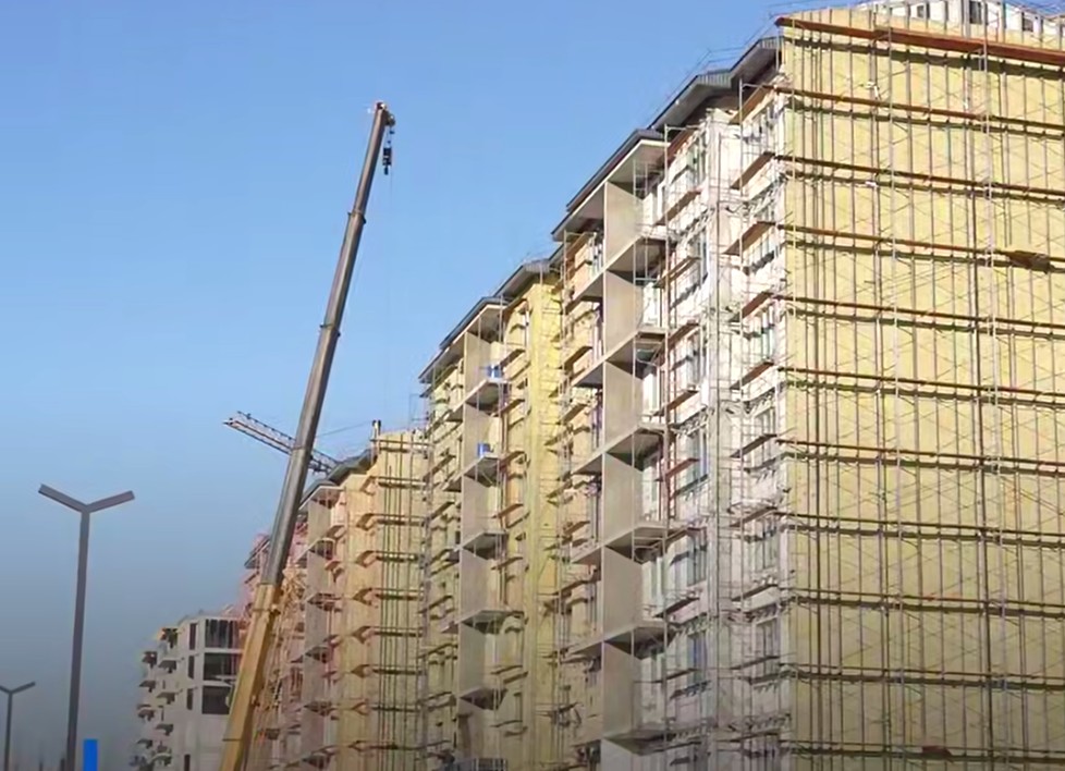 Глава Тувы проинспектировал строительные площадки в микрорайоне Спутник