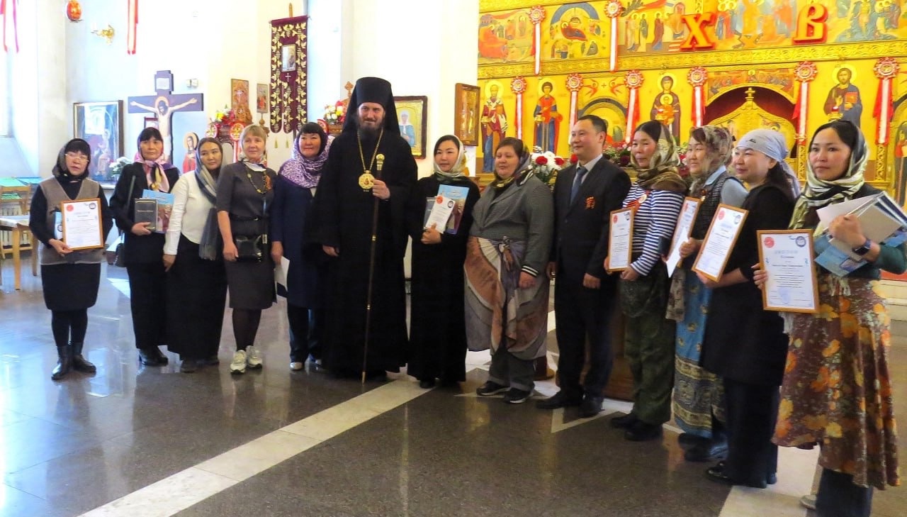 В Кызыле наградили победителей регионального этапа Всероссийского конкурса «За нравственный подвиг учителя»