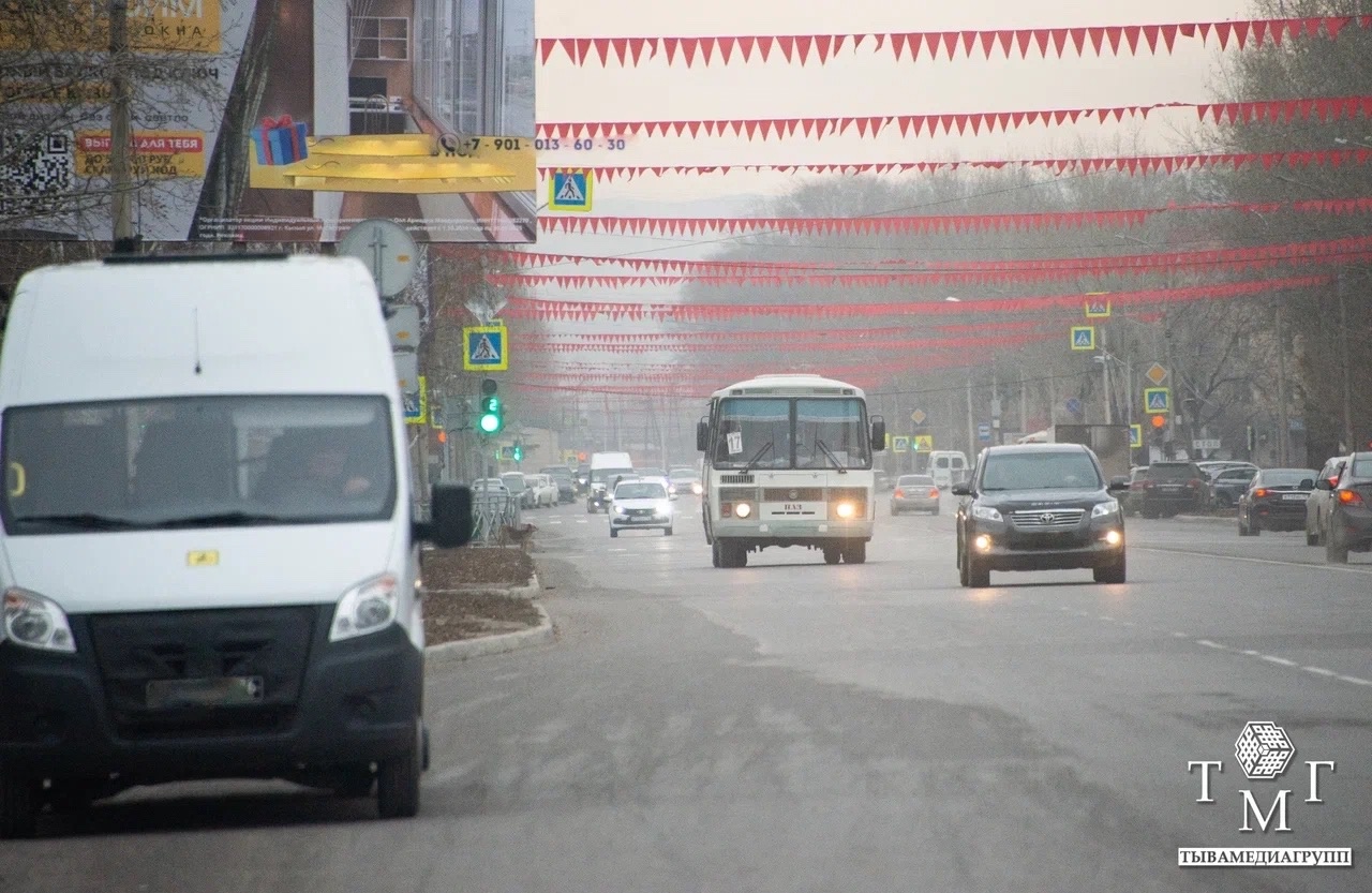 В центре Кызыла временно изменится схема движения автобусов из-за майских праздников