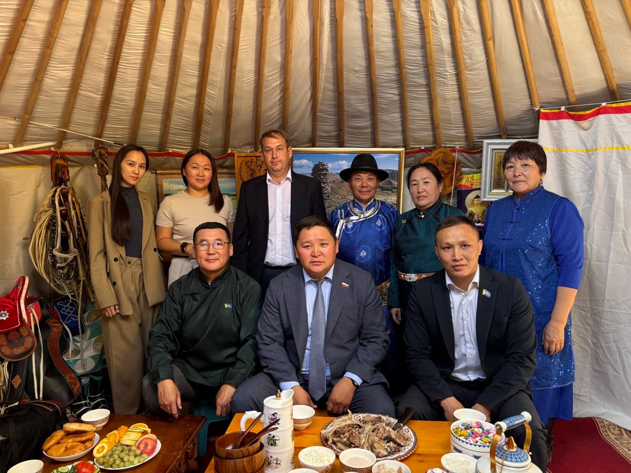 Сегодня нашему Кызылскому кожууну исполнилось 80 лет со дня образования. Сегодня нашему Кызылскому кожууну исполнилось 80 лет со дня образования.