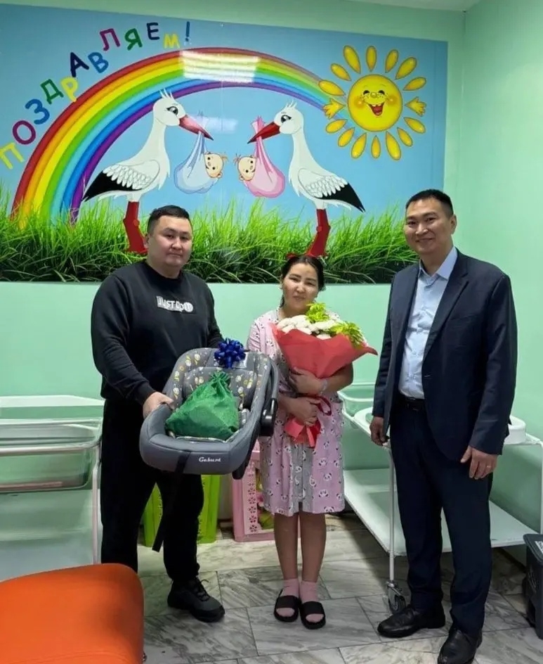 В Туве реализуется региональная программа повышения безопасности перевозки детей в личных автомобилях