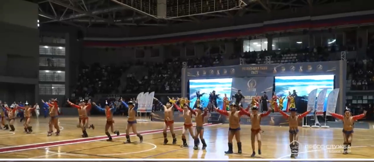 Глава Тувы Владислав Ховалыг поделился в своем блоге итогами развития спортивной инфраструктуры республики в 2025 году