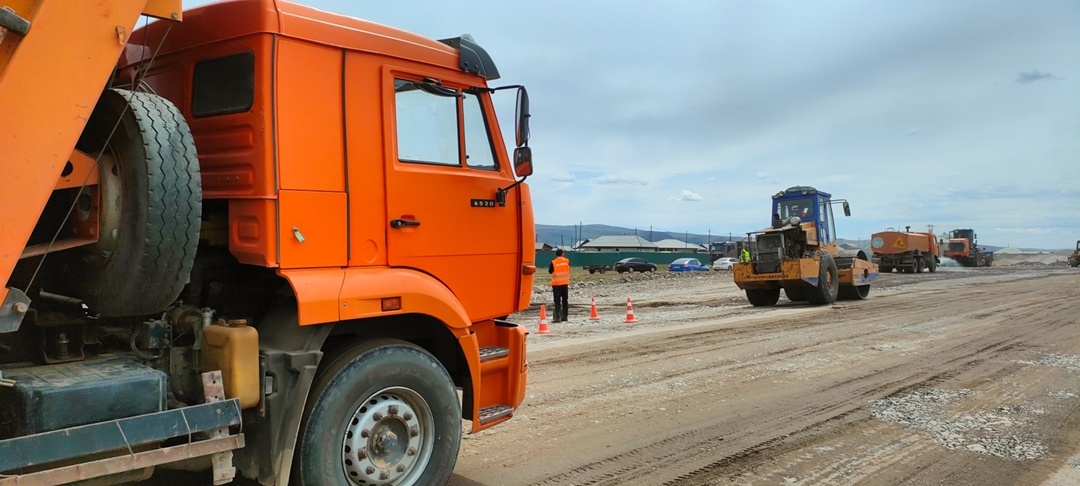 В Туве ремонтируют дороги к школам по нацпроекту «Инфраструктура для жизни» В Туве ремонтируют дороги к школам по нацпроекту «Инфраструктура для жизни»