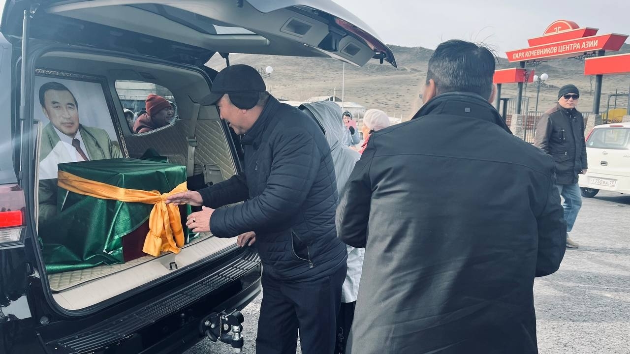 Сегодня мы проводили в последний путь Первого Президента Республики Тыва — Шериг‑оола Дизижиковича Ооржака