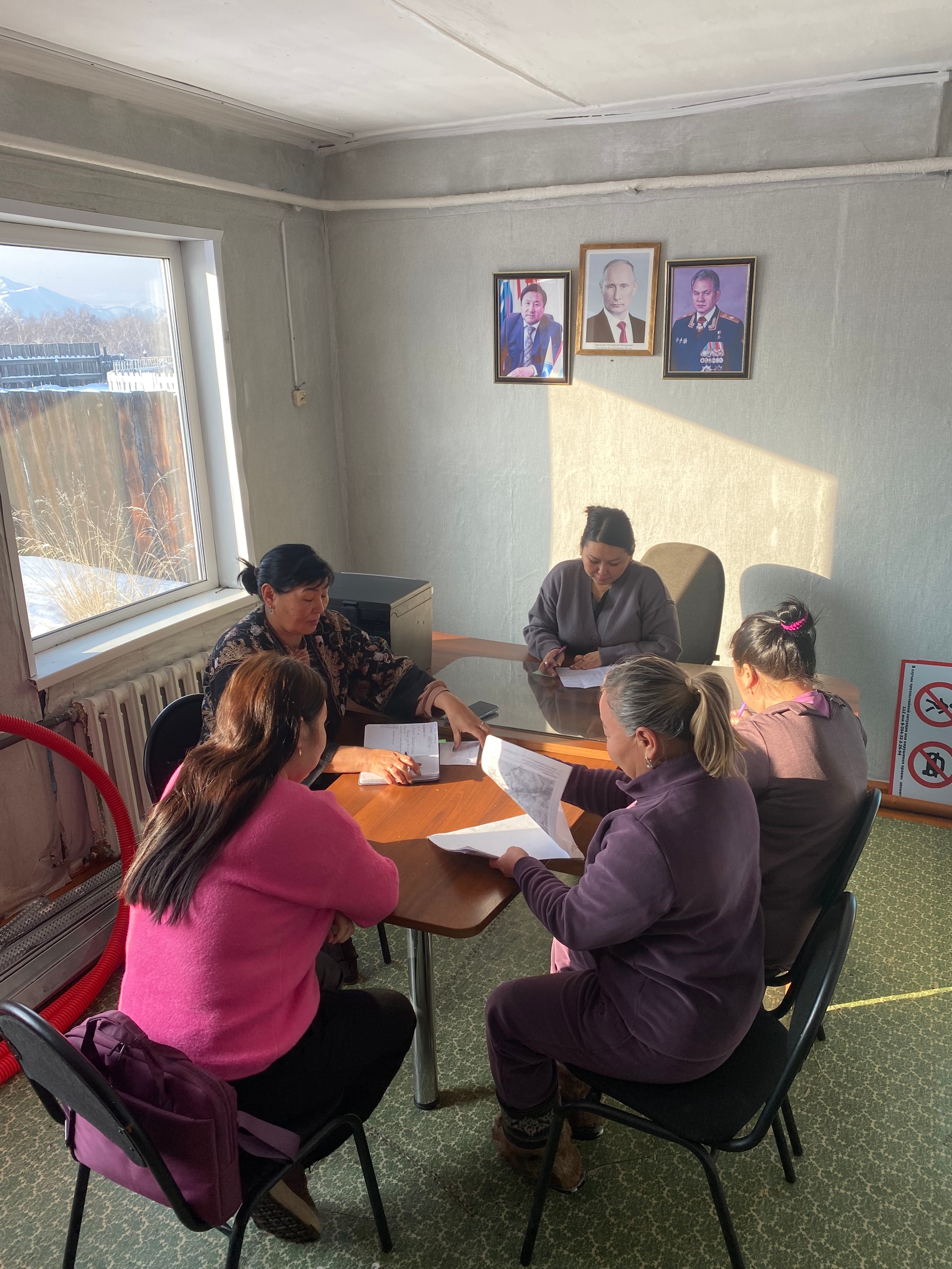 09 декабря 2025 года депутатский состав Хурала представителей СПС сумона Суг-Бажы Каа-Хемского кожууна провели сессию, где рассмотрели следующие важные вопросы:<p>1) О бюджете сумона Суг-Бажынский на 2026 год и на плановый период 2027,2028 годов;<p>2) Об 