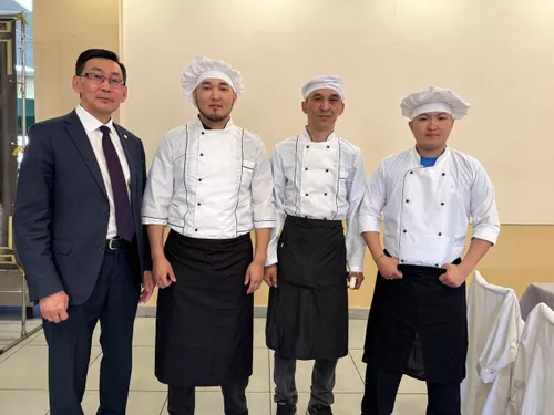 В Кызыле проведи состязания по «тувинскому хуужууру» среди людей с инвалидностью