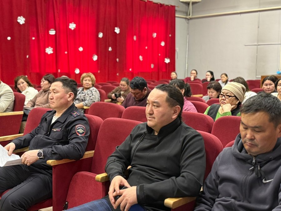 Жители ЛДО в Кызыле рассказали властям о своих проблемах