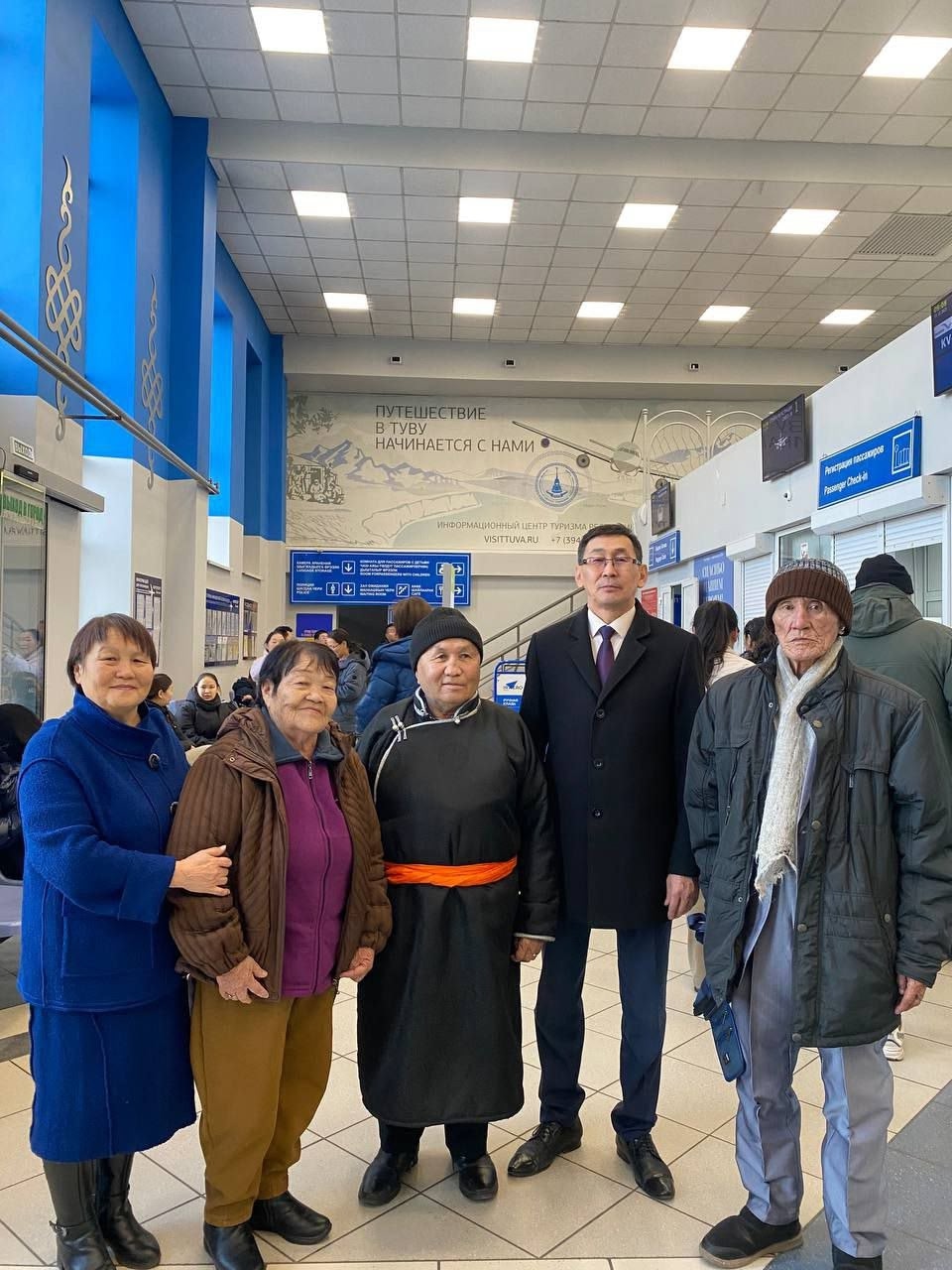 Ветеранам Тувы организовали тур по знаковым местам Бурятии