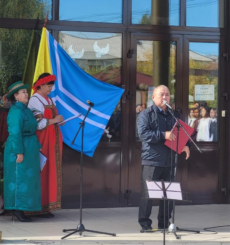 День государственного флага Республики Тыва в Каа-Хемском районе. День государственного флага Республики Тыва в Каа-Хемском районе.