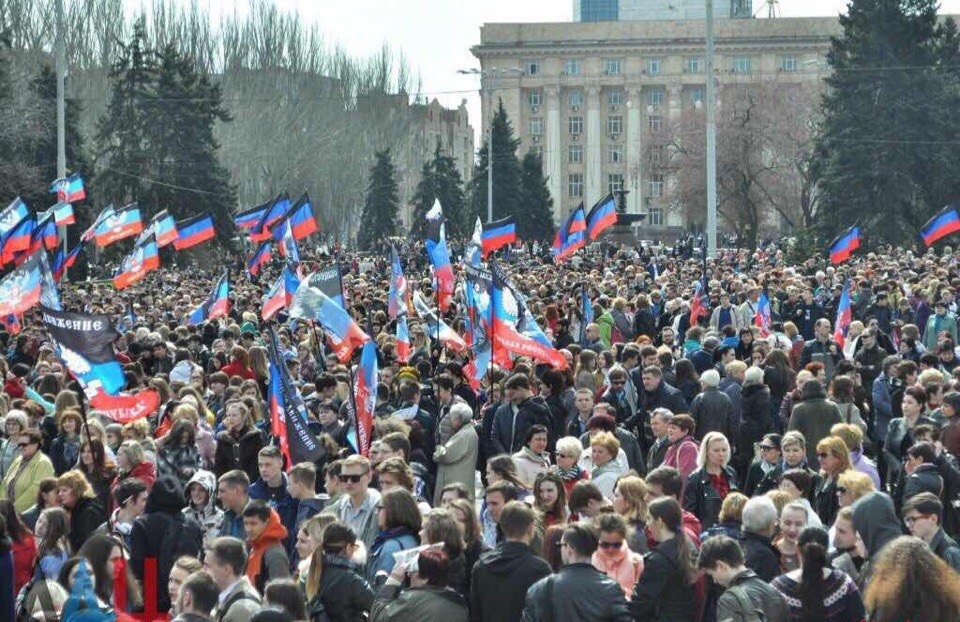 Сегодня в России отмечают годовщину признания независимости ДНР и ЛНР