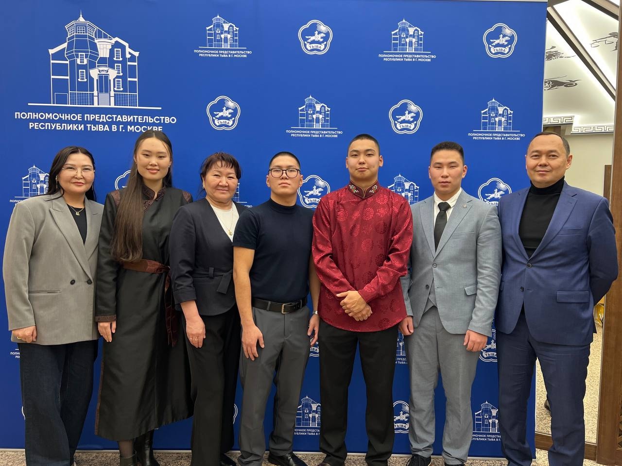 Избран новый президент молодежного тувинского землячества Избран новый президент молодежного тувинского землячества