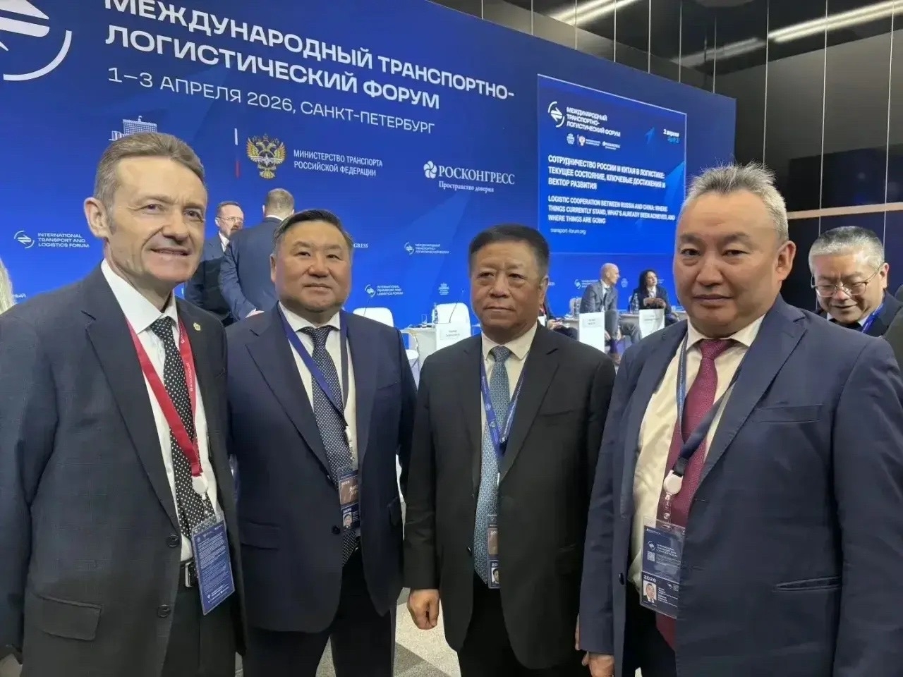 В рамках форума принял участие в пленарной сессии «Сотрудничество России и Китая в логистике»