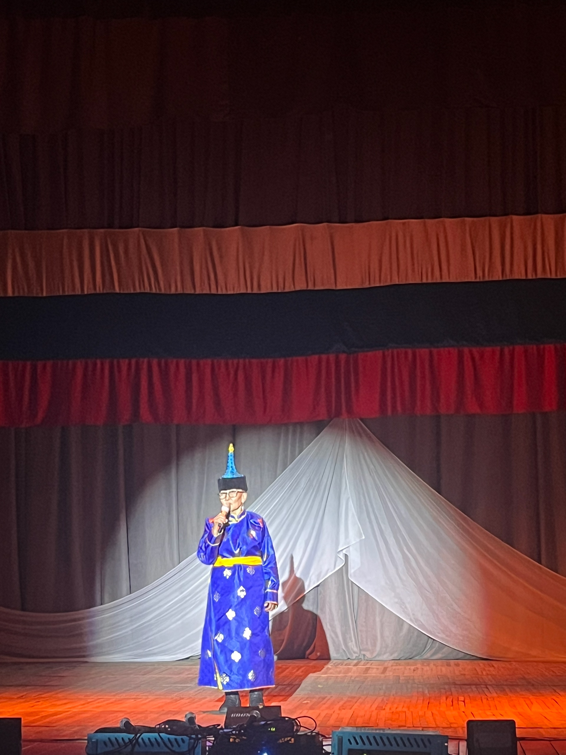 В Ак-Довураке торжественно открыли Год Защитника Отечества