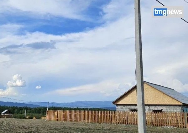 Тываның эрге-чагыргазы «Маадыр Ие» деп российжи атка төлептиг болган херээжен улуска, ол ышкаш «Эрес-дидим чорук» ордени-биле үш дакпыр шаңнаткан кижи