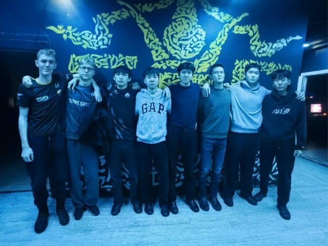 Команда Гослицея Тувы — двукратные чемпионы Сибири по киберспорту