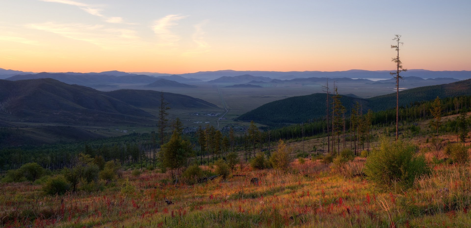 Правительством Тувы принято решение об установлении особого противопожарного режима с 18 сентября по 8 октября 2025 года. На период действия особого режима на территории лесного фонда республики введены дополнительные меры, направленные на ограничение дос Правительством Тувы принято решение об установлении особого противопожарного режима с 18 сентября по 8 октября 2025 года. На период действия особого режима на территории лесного фонда республики введены дополнительные меры, направленные на ограничение дос