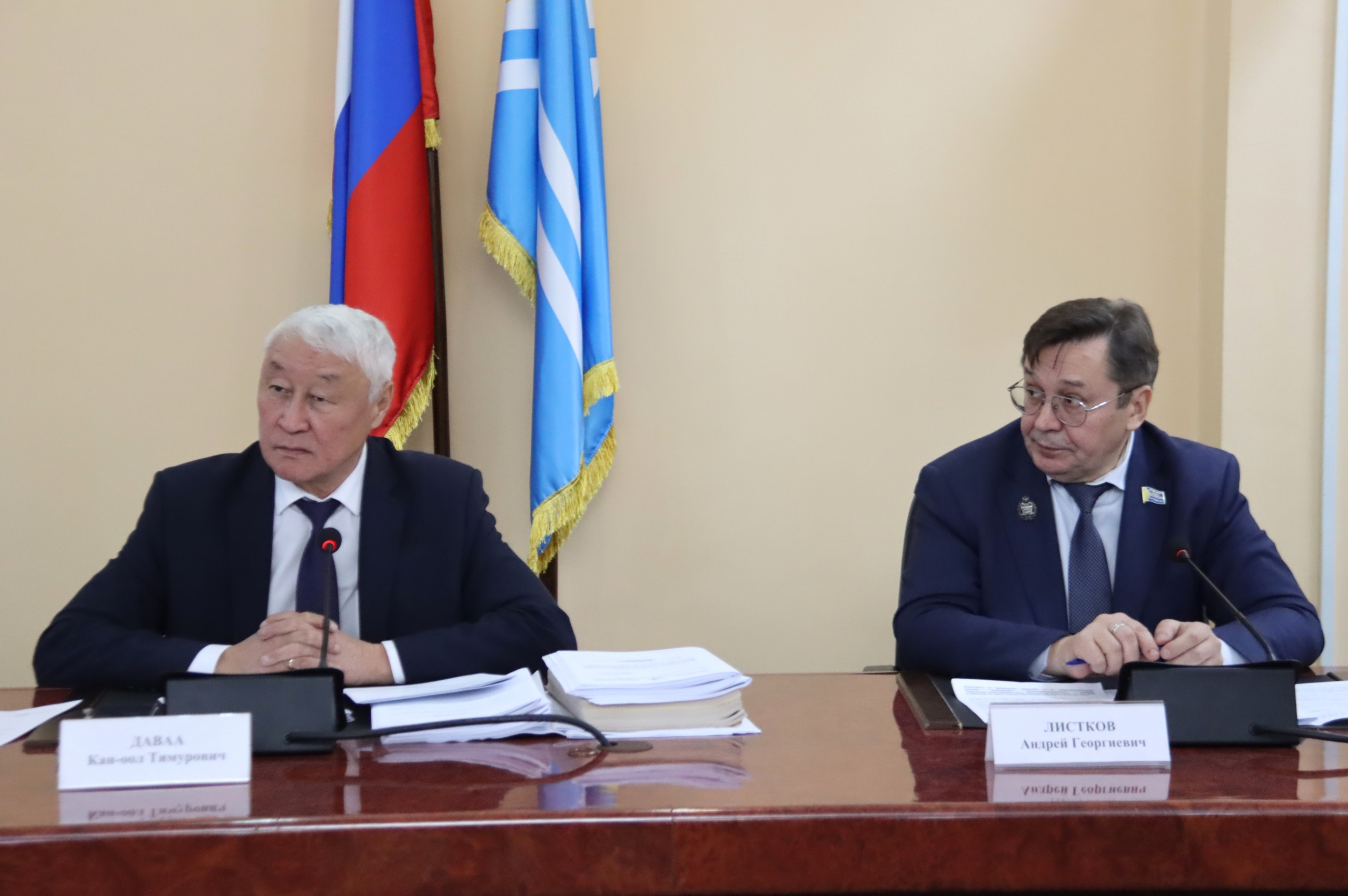 Бюджет республики на 2026 год и плановый двухлетний период принят в первом чтении <p>Вчера, 27 ноября, состоялось третье очередное заседание третьей сессии Верховного Хурала (парламента) Республики Тыва четвертого созыва