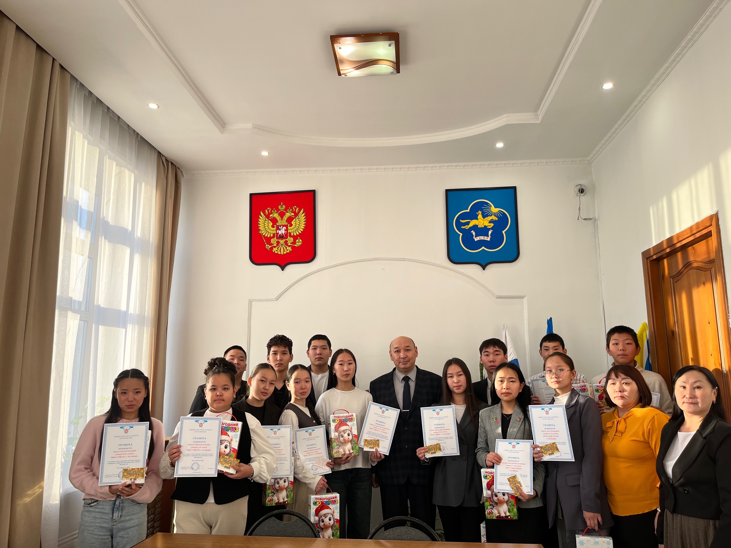 Новый год — это время чудес, радости и надежд