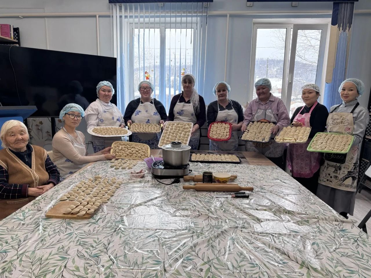 В Туве стартовала юбилейная благотворительная акция "Лепи добро" в честь Шагаа