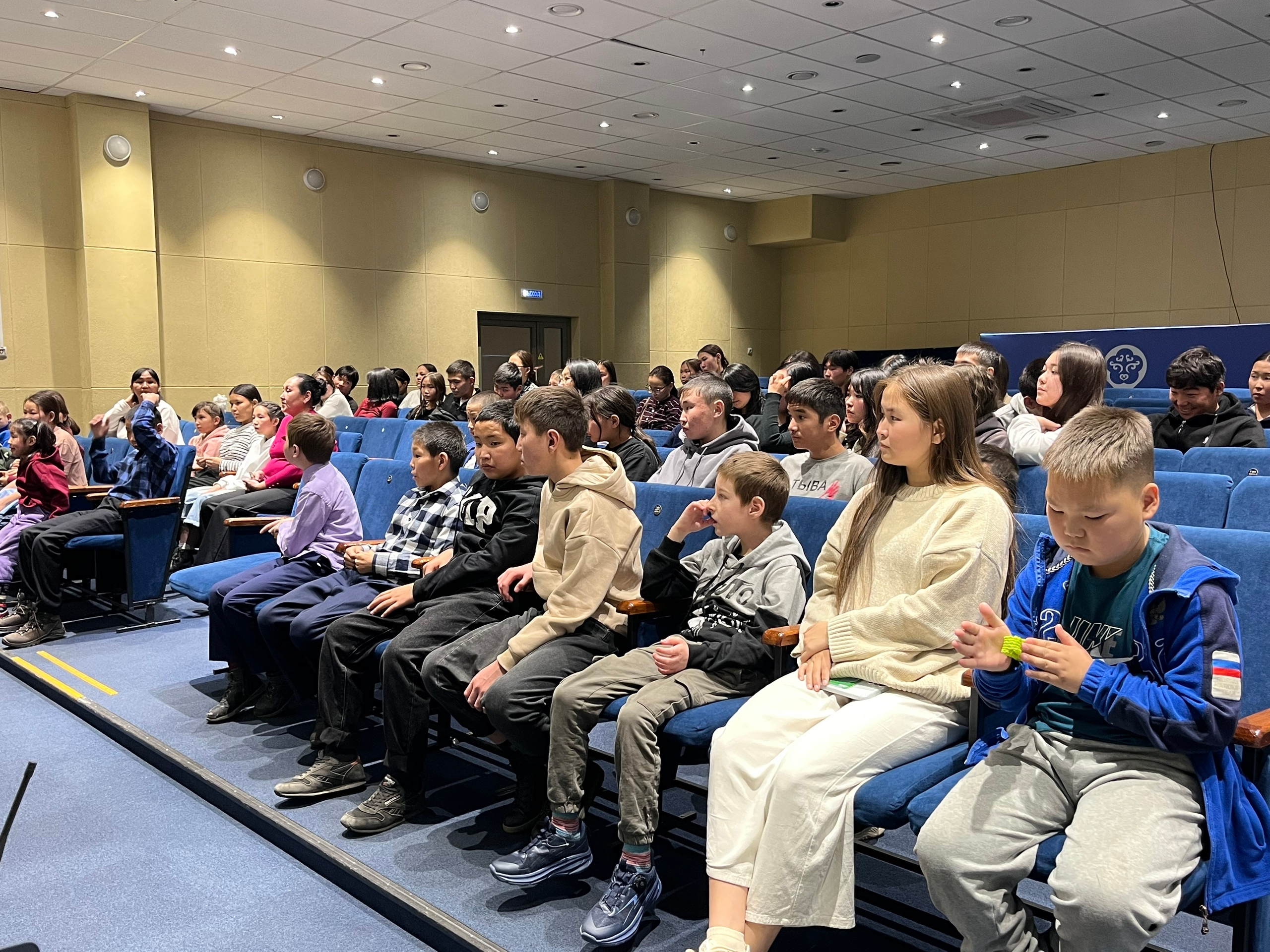 Во Дворце молодежи организованы кинопоказы для школьников во время каникул