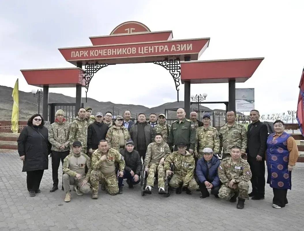 Во время выездов в районы всегда стараюсь встретиться с нашими бойцами — участниками СВО