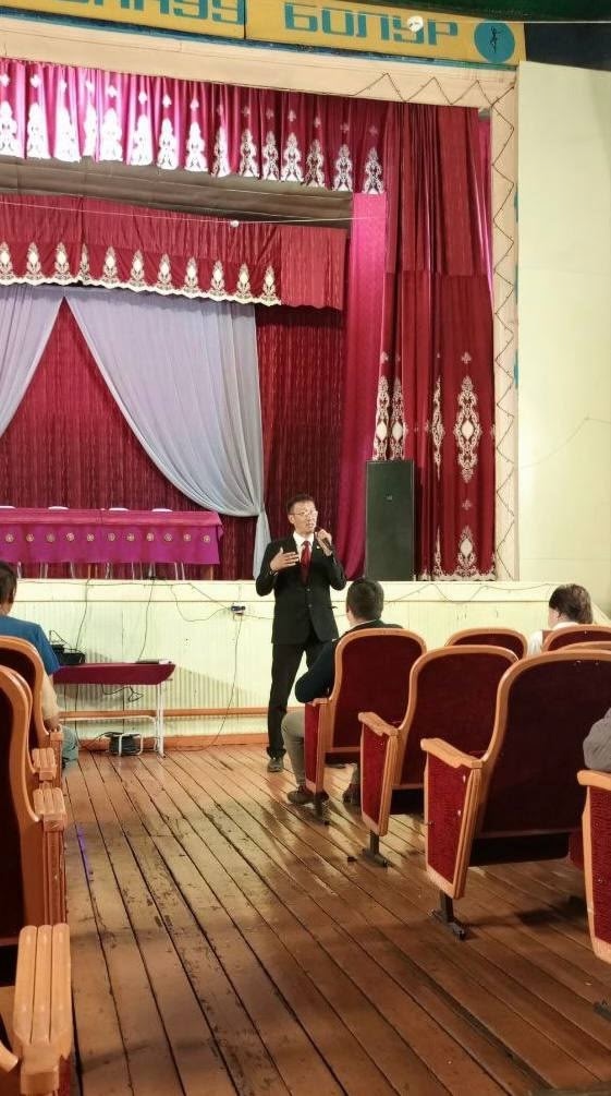 14 августа 2025 г. принял участие в сходе граждан в сумонах Элегест и Чал-Кежиг, где жители активно высказали свое мнение по актуальным вопросам жизни района. 14 августа 2025 г. принял участие в сходе граждан в сумонах Элегест и Чал-Кежиг, где жители активно высказали свое мнение по актуальным вопросам жизни района.