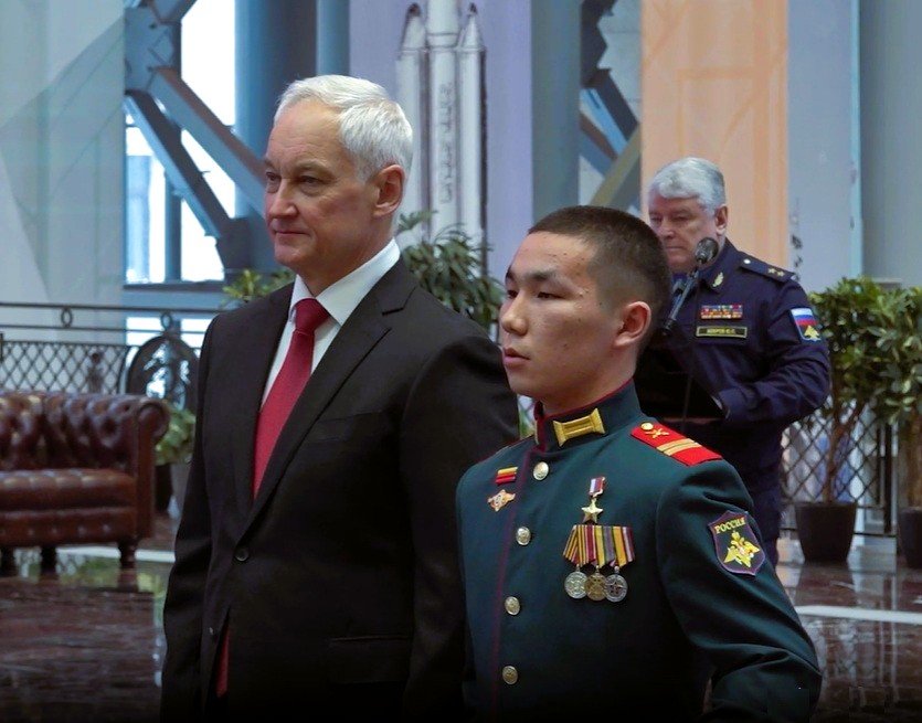 20-летний боец Найыр Кыргыс из Тувы получил Золотую звезду Героя России