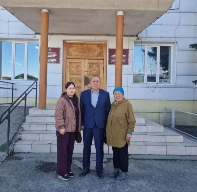 Родной Овюр, держим кулаки за наших